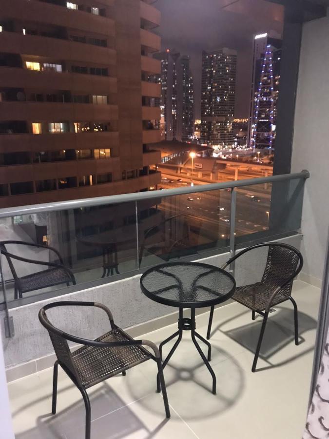The S Apartment Dubai Exterior photo