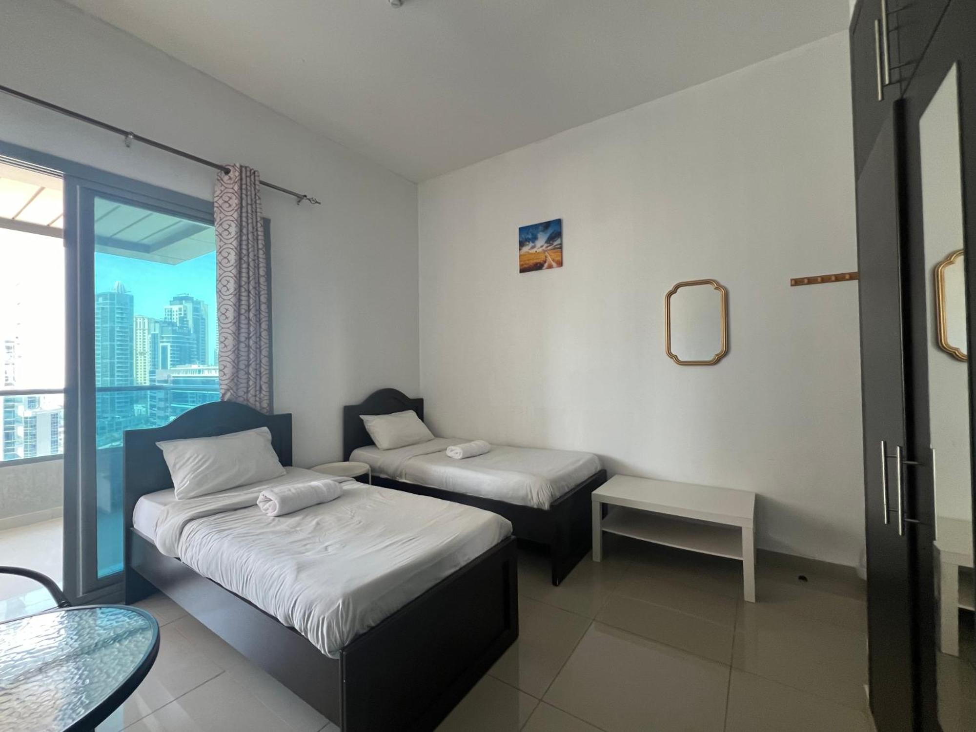 The S Apartment Dubai Exterior photo